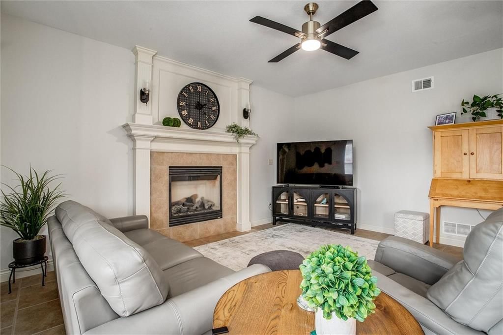 400 SE Stillwater Drive — photo 13