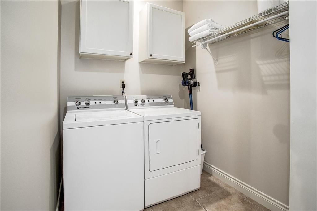 400 SE Stillwater Drive — photo 15
