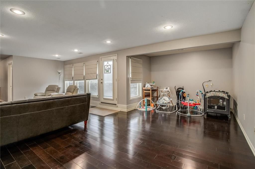 400 SE Stillwater Drive — photo 25