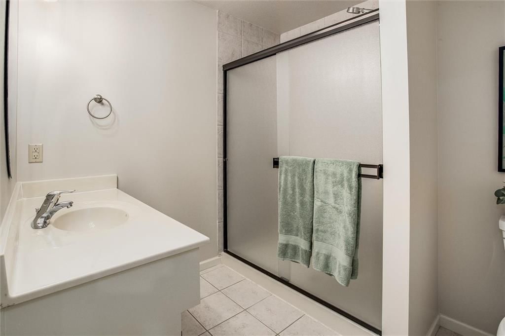 400 SE Stillwater Drive — photo 29