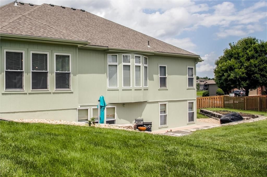 400 SE Stillwater Drive — photo 31
