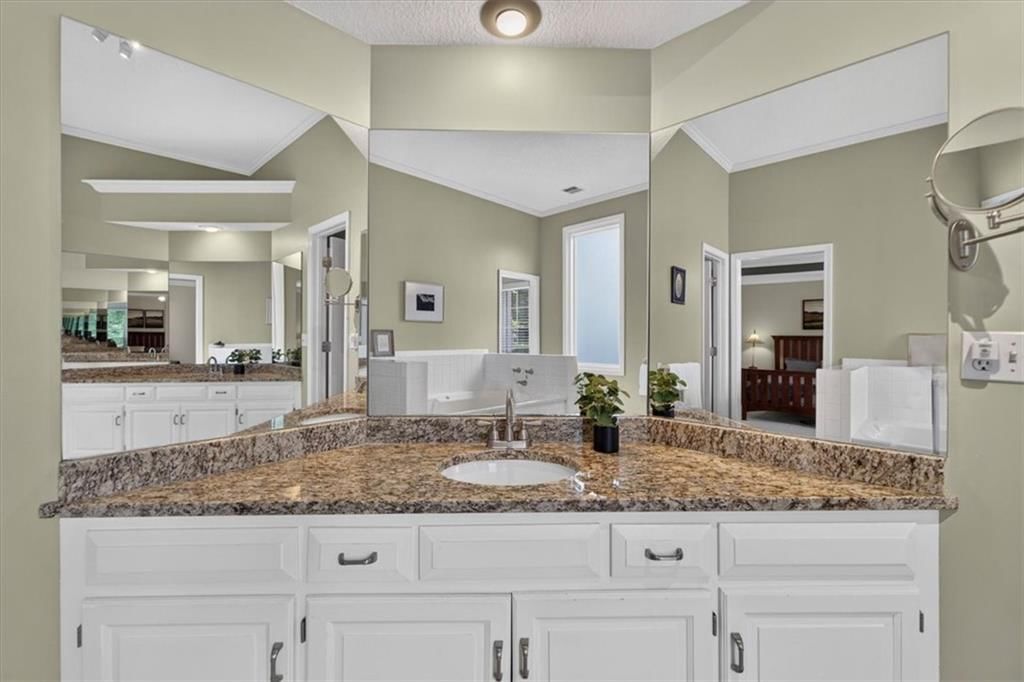 13139 Kessler Street — photo 32