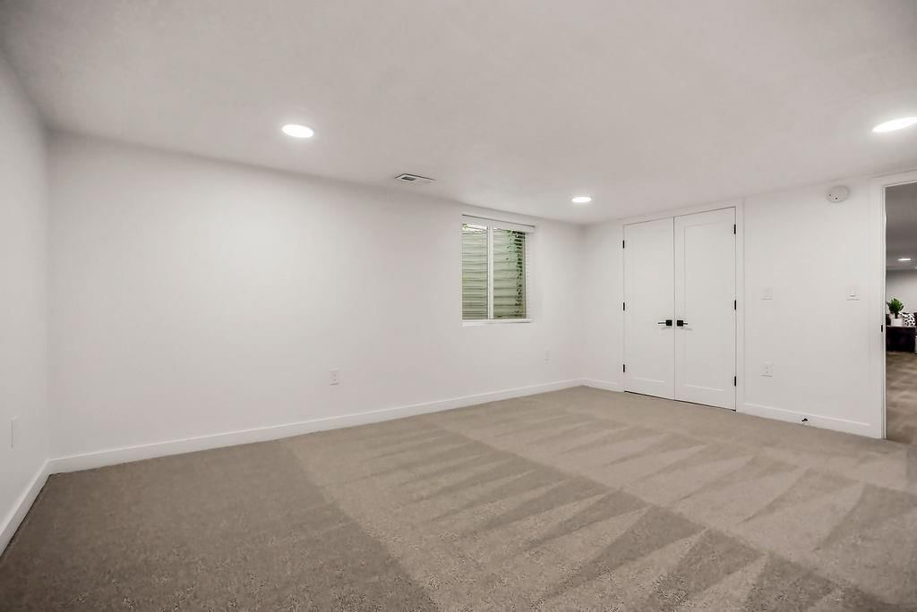 9101 Wenonga Road — photo 36