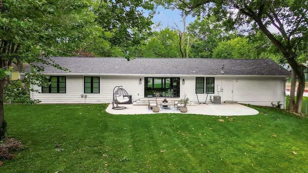 9101 Wenonga Road — photo 42