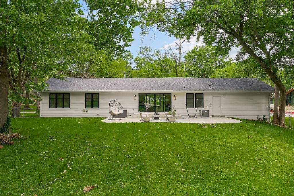 9101 Wenonga Road — photo 45