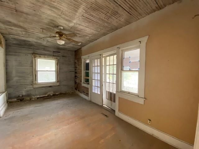 4011 King Hill Avenue — photo 8