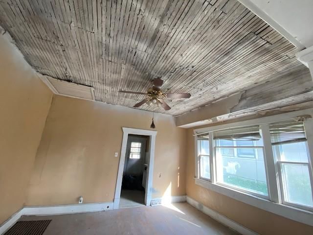 4011 King Hill Avenue — photo 11