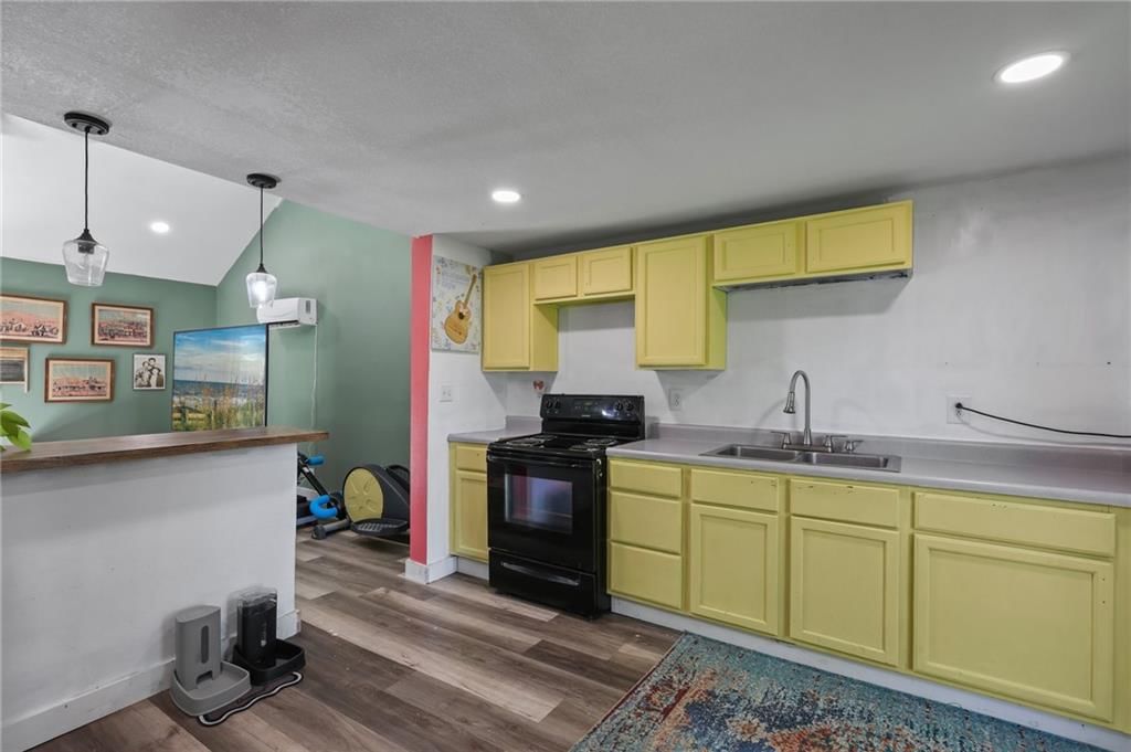 404 Washington Street — photo 7