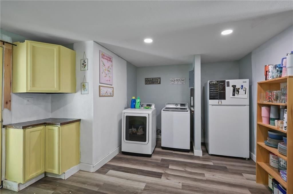 404 Washington Street — photo 9