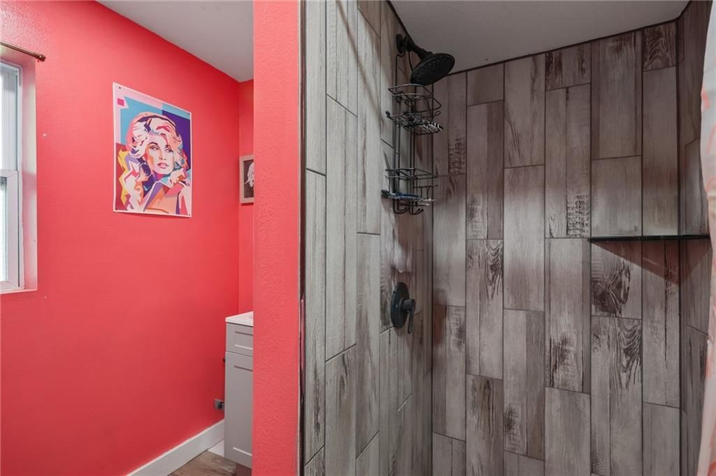 404 Washington Street — photo 14