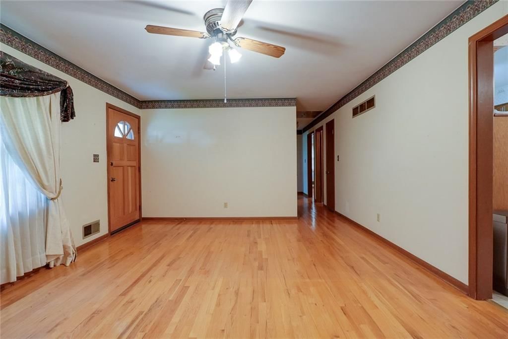 11016 Stark Avenue — photo 3