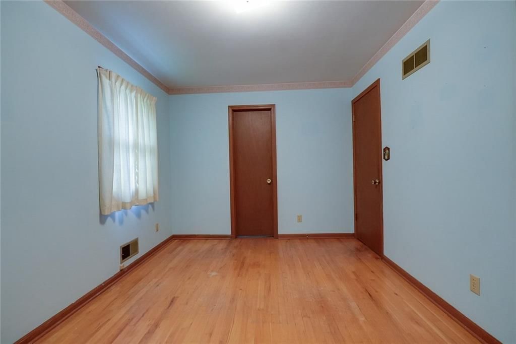11016 Stark Avenue — photo 11