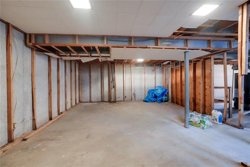 11016 Stark Avenue — photo 21