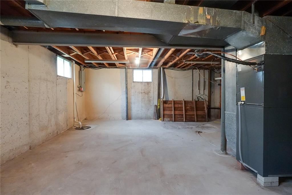 11016 Stark Avenue — photo 26