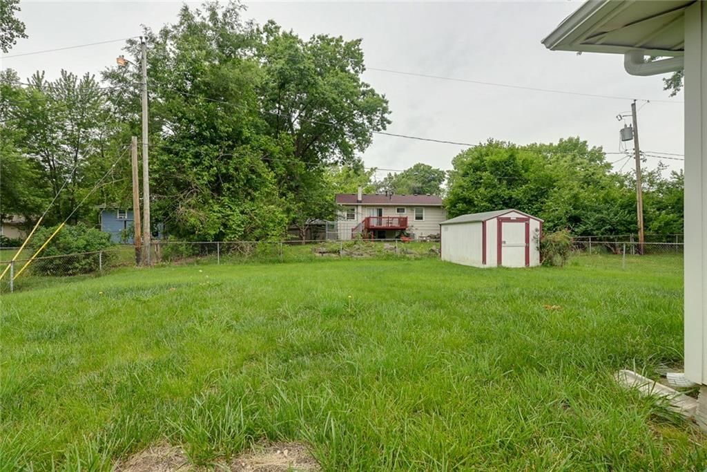 11016 Stark Avenue — photo 27