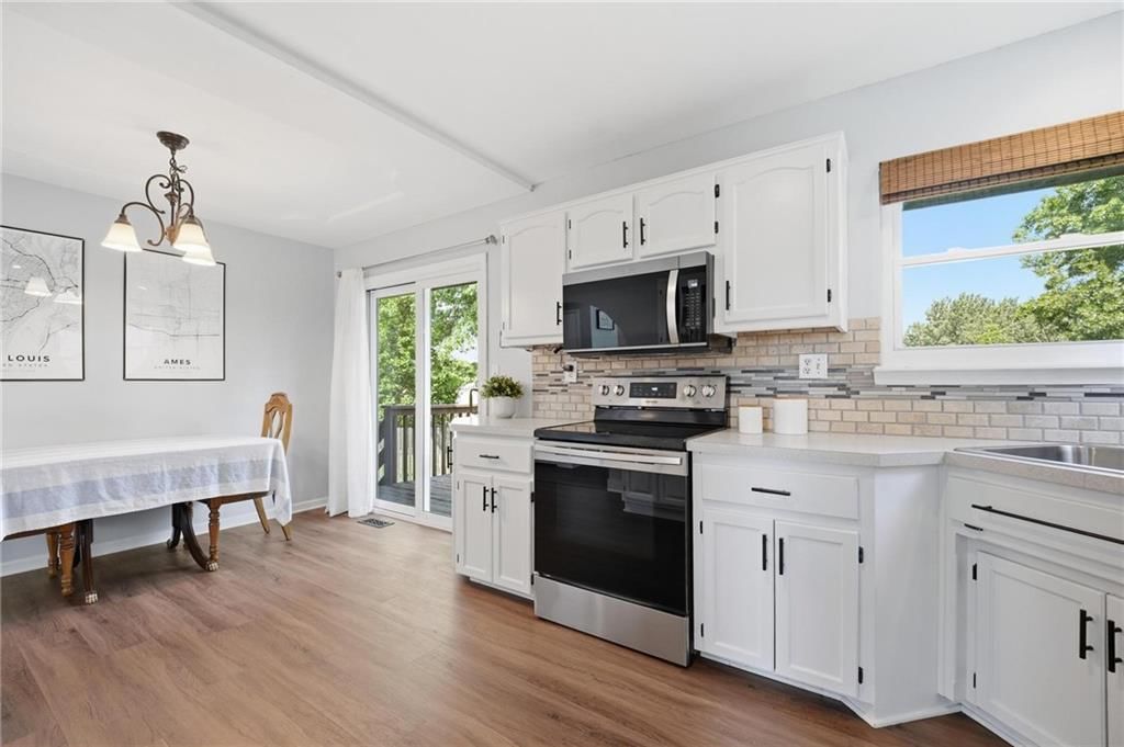 11215 N Marsh Avenue — photo 15