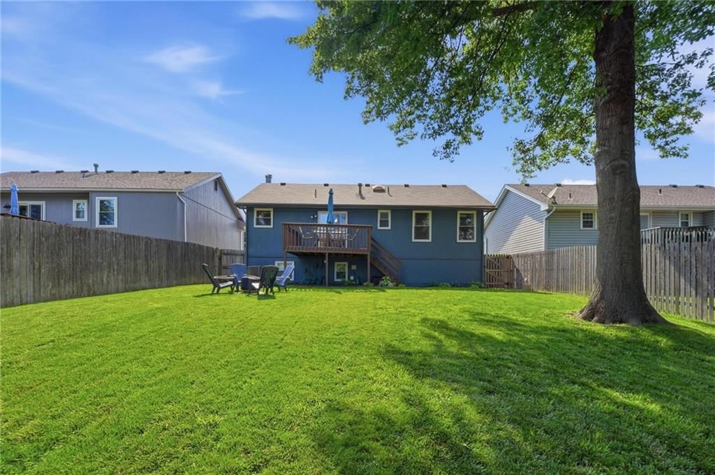 11215 N Marsh Avenue — photo 39