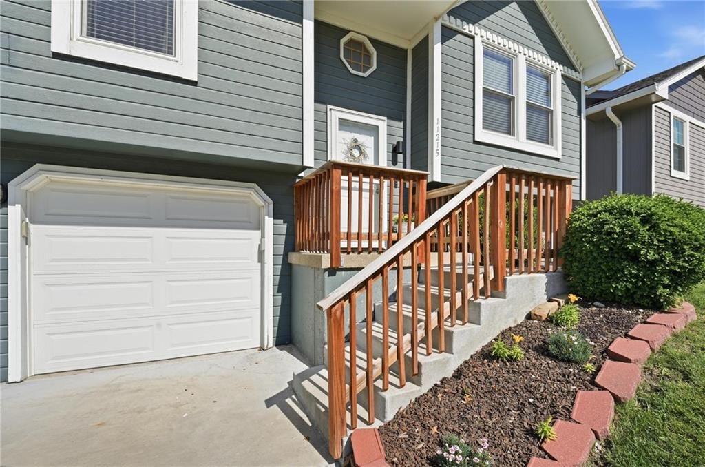 11215 N Marsh Avenue — photo 42