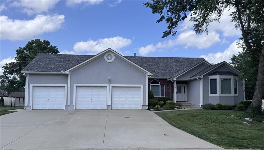 2105 SW Wall Street — photo 1