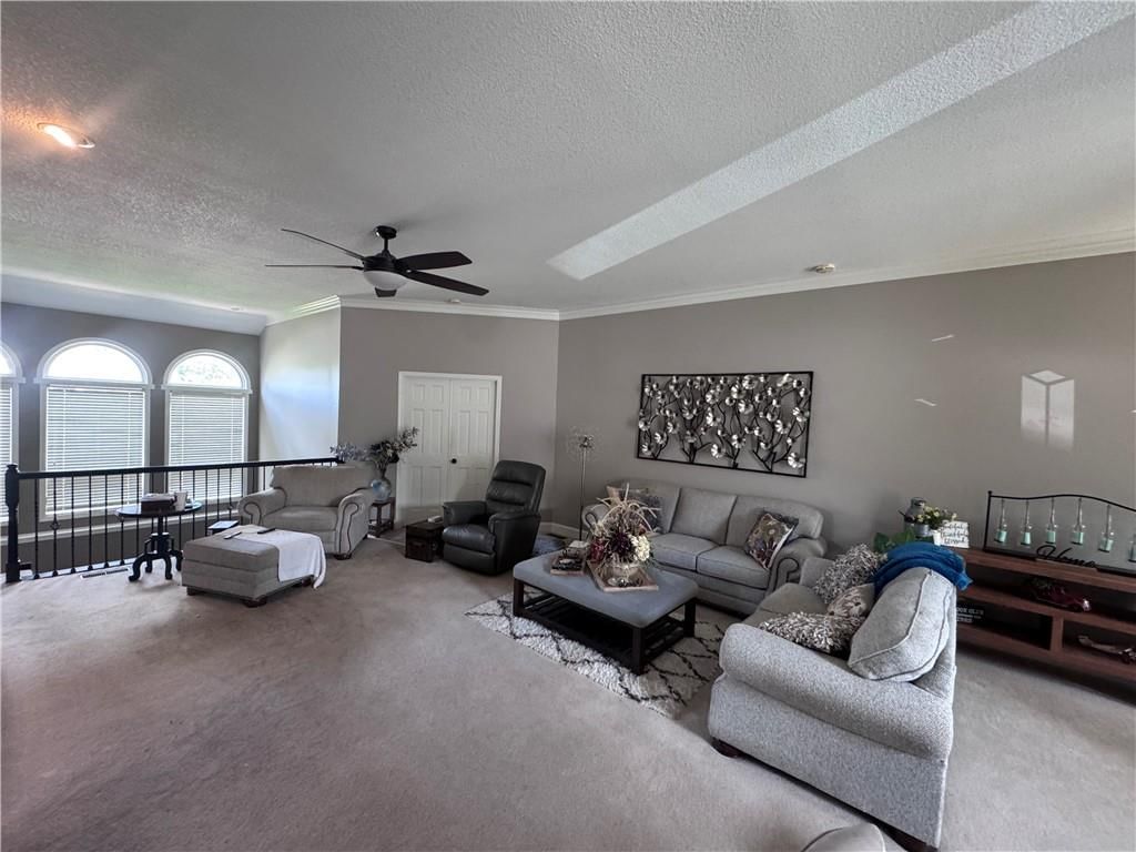 2105 SW Wall Street — photo 4