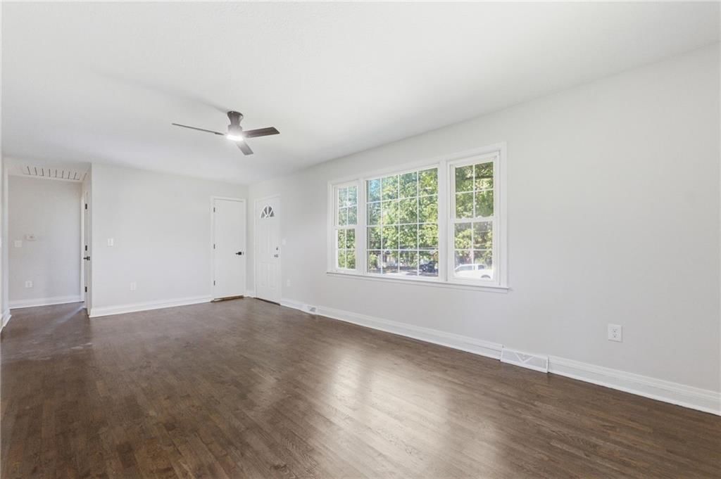 1813 N Farview Drive — photo 4
