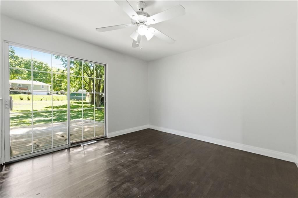 1813 N Farview Drive — photo 9