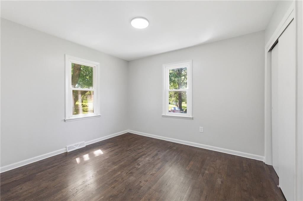 1813 N Farview Drive — photo 10