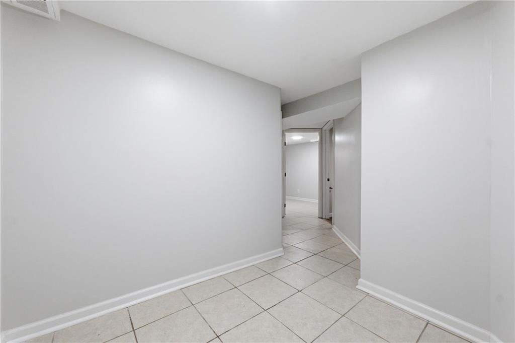 1813 N Farview Drive — photo 13