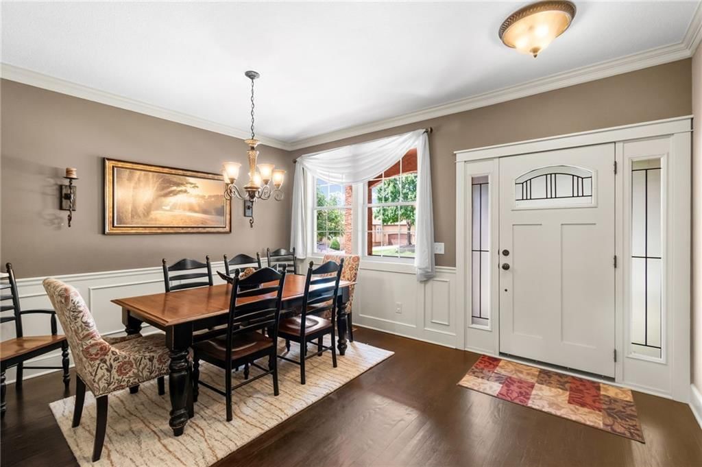321 Creekwood Drive — photo 4
