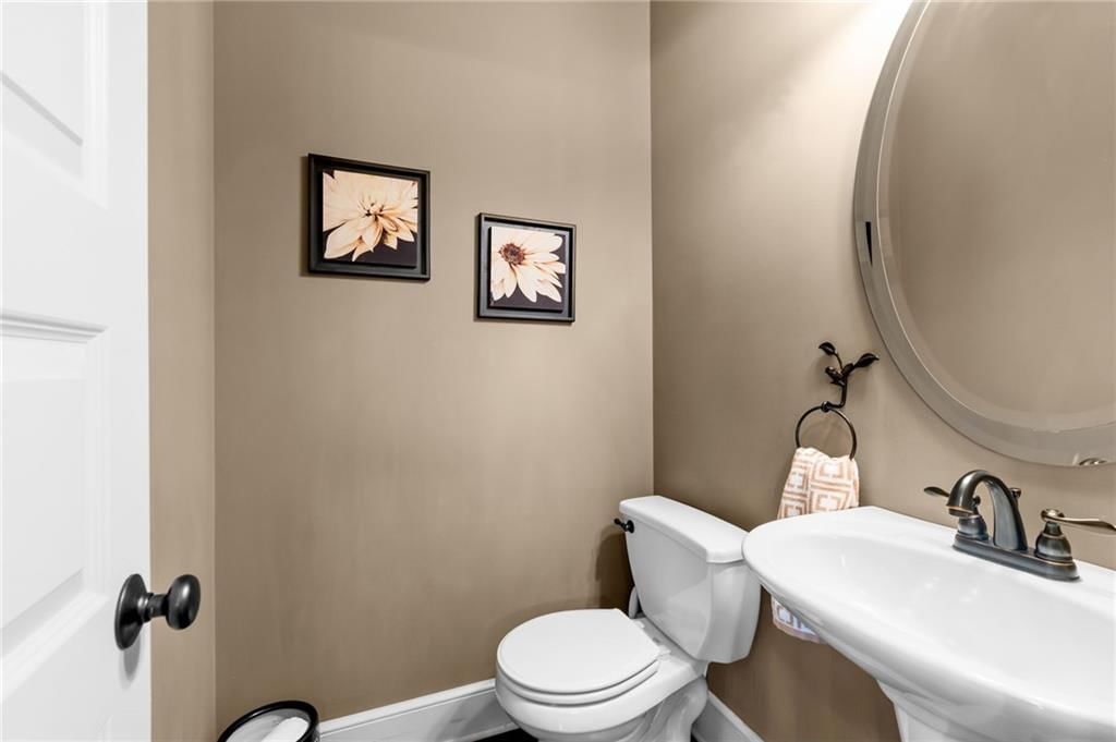 321 Creekwood Drive — photo 6