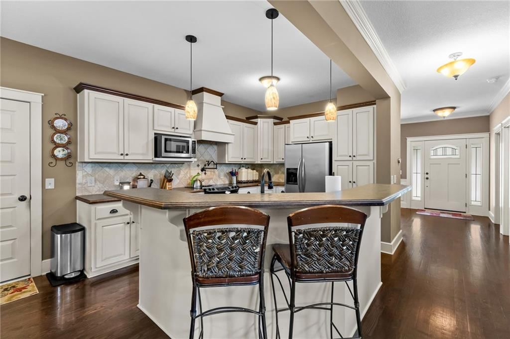 321 Creekwood Drive — photo 8