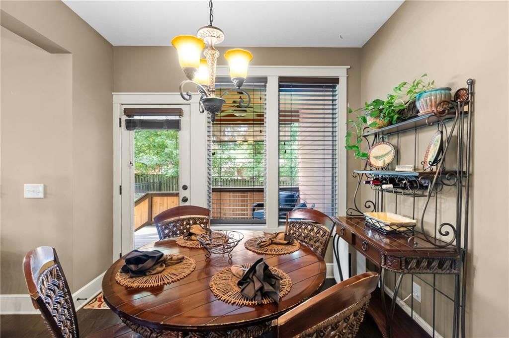 321 Creekwood Drive — photo 10