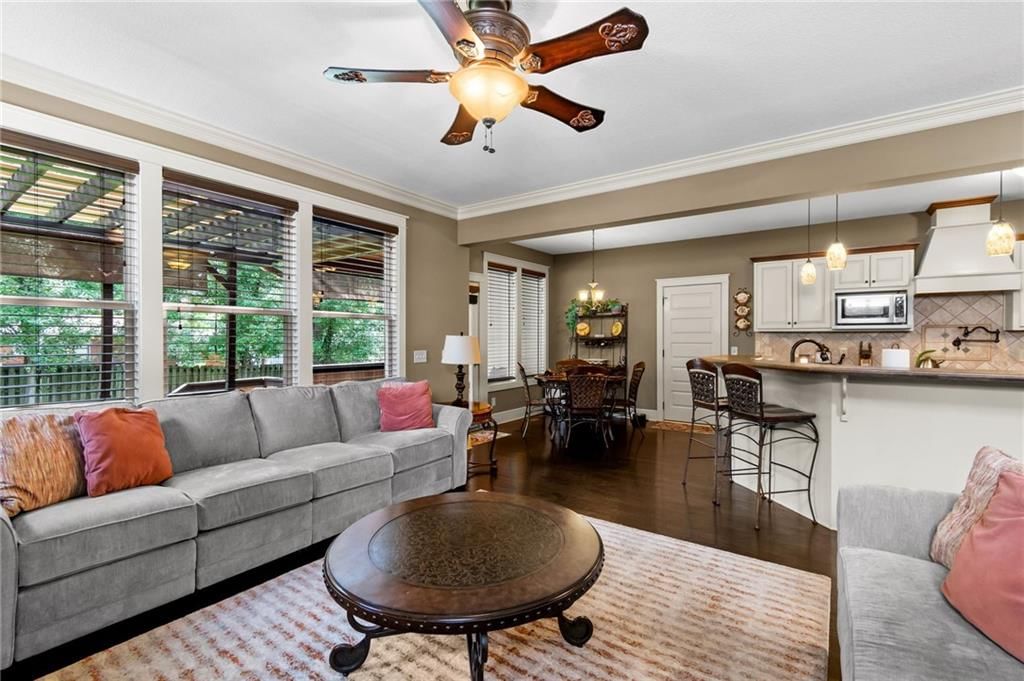 321 Creekwood Drive — photo 13