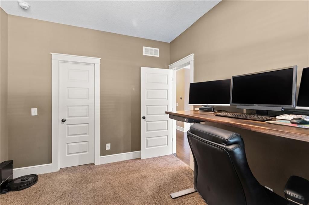 321 Creekwood Drive — photo 16
