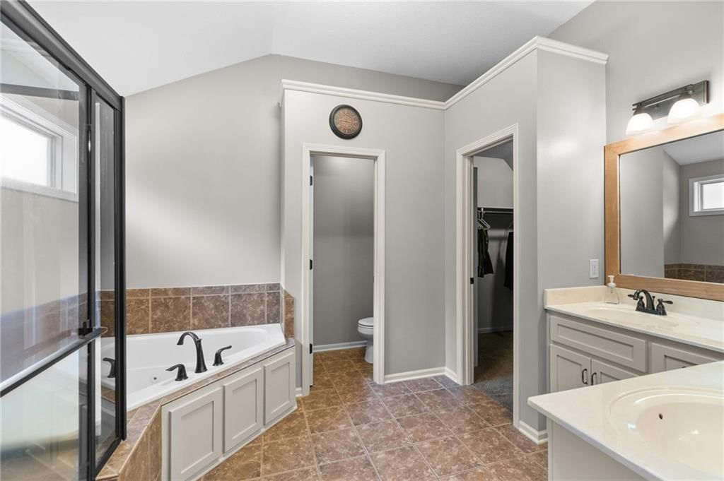 321 Creekwood Drive — photo 26