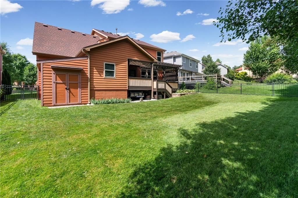 321 Creekwood Drive — photo 39