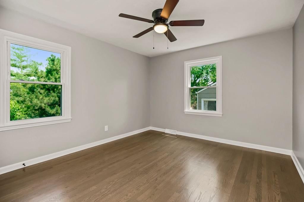 4921 Briar Street — photo 7