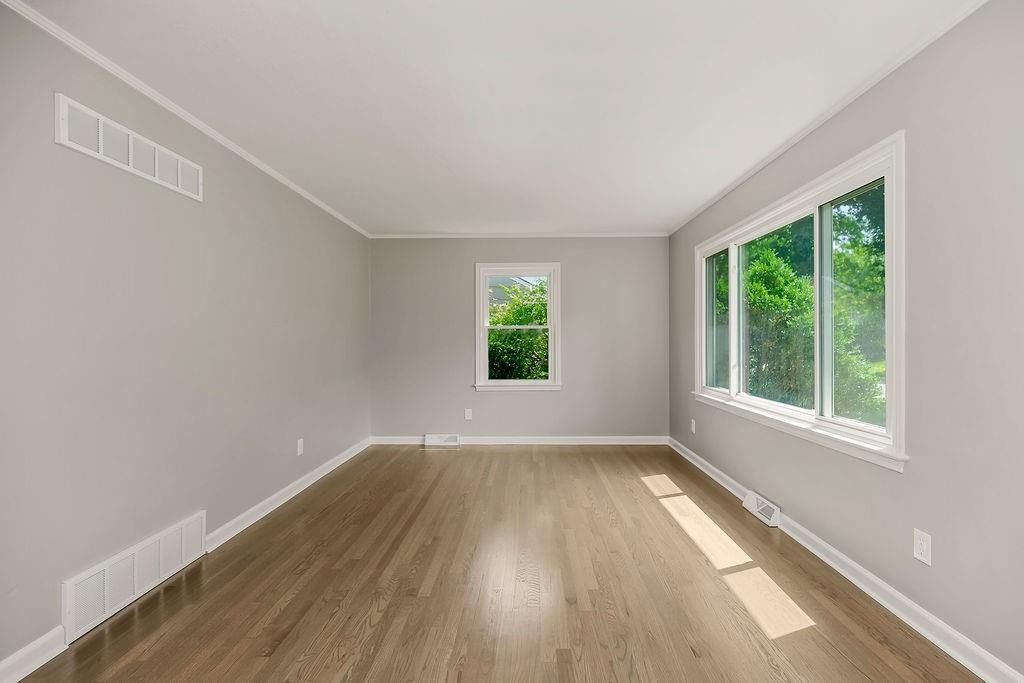 4921 Briar Street — photo 13