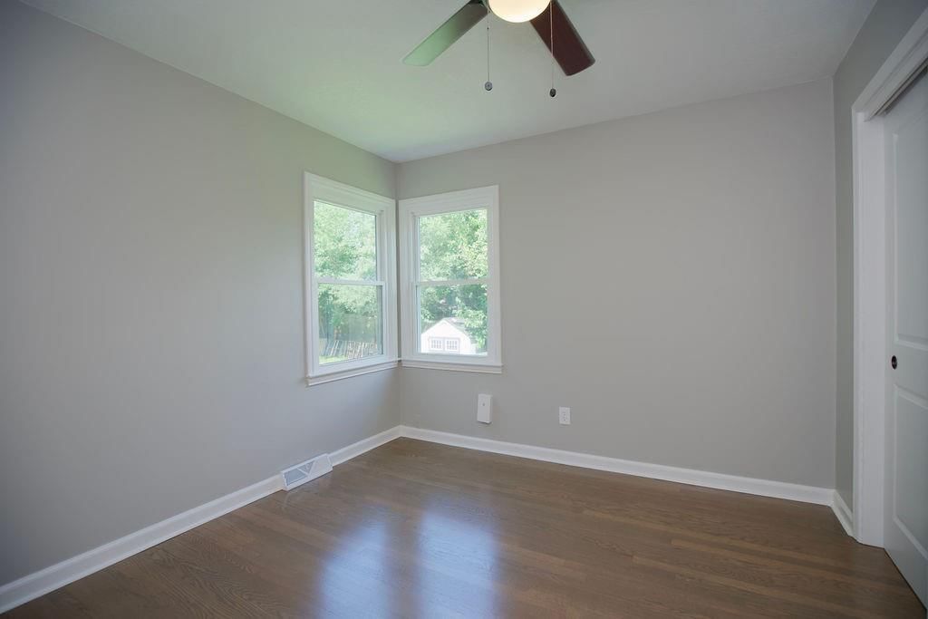 4921 Briar Street — photo 18