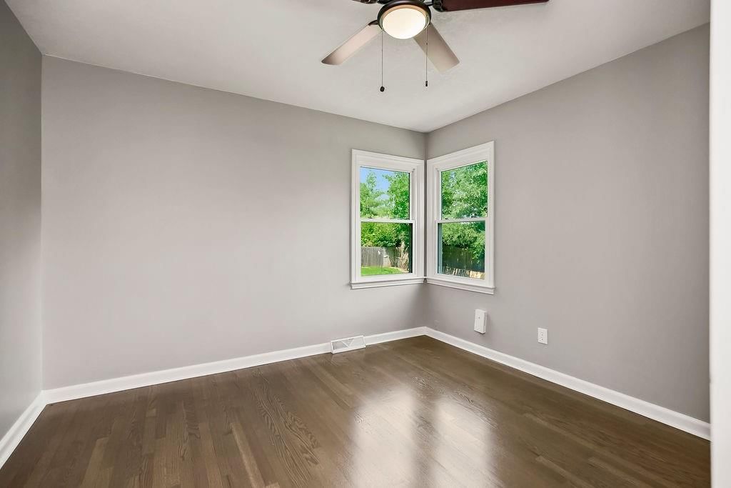 4921 Briar Street — photo 19