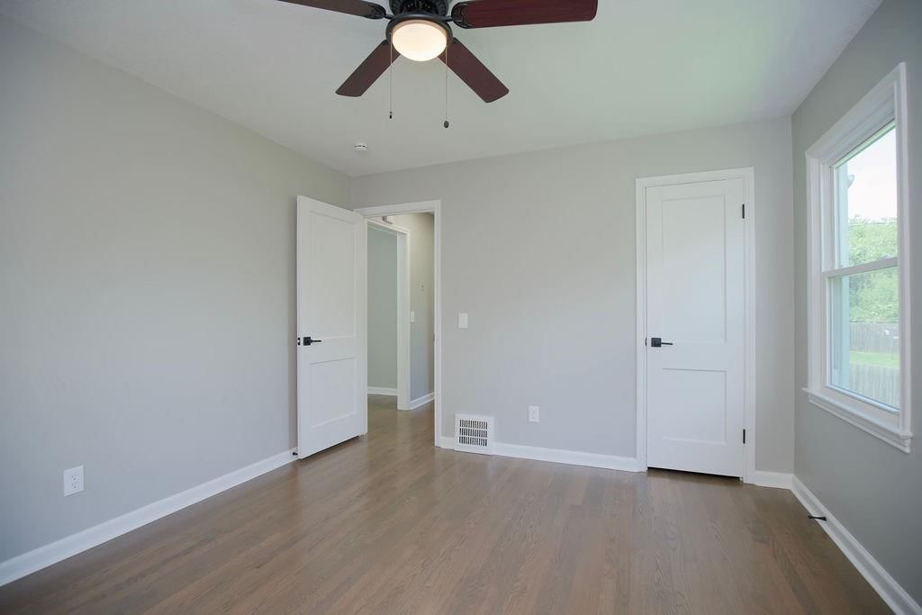 4921 Briar Street — photo 21