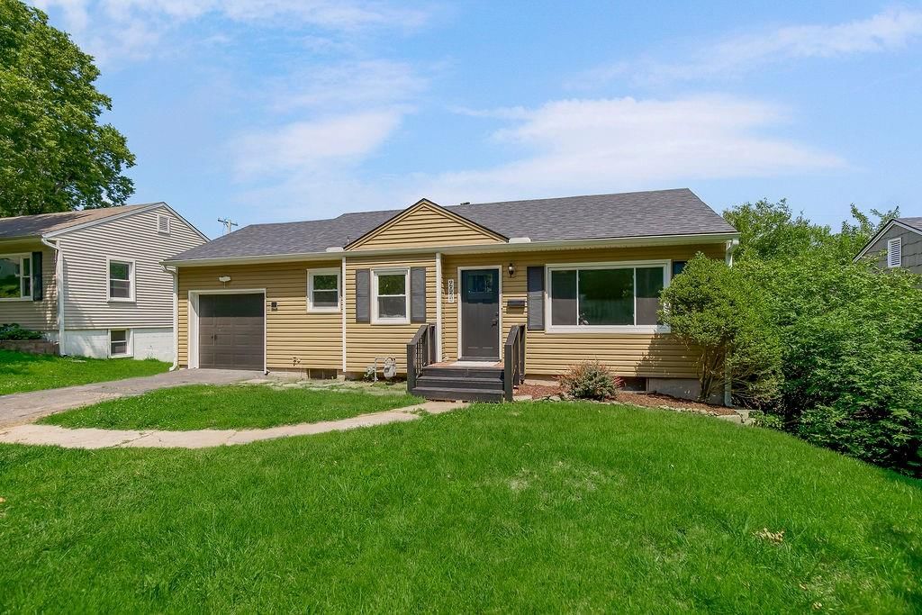 4921 Briar Street — photo 36