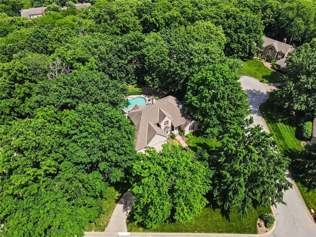 1915 NW WILDWOOD Court — photo 39