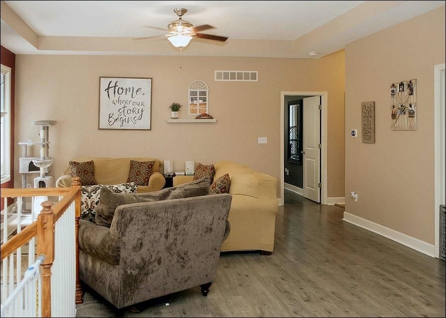 209 Westgate Circle — photo 8