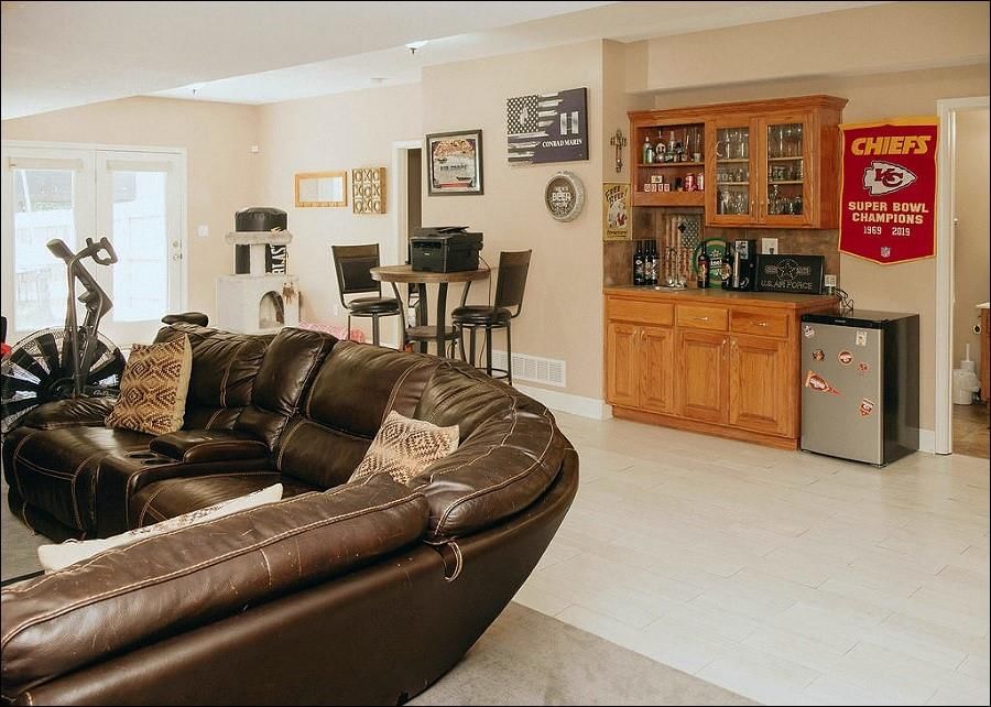 209 Westgate Circle — photo 22