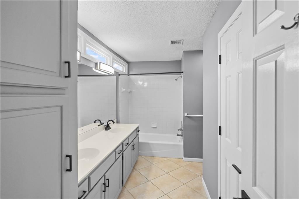 4822 Horton Street — photo 11