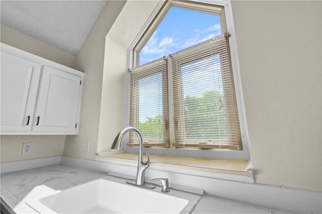 4822 Horton Street — photo 17