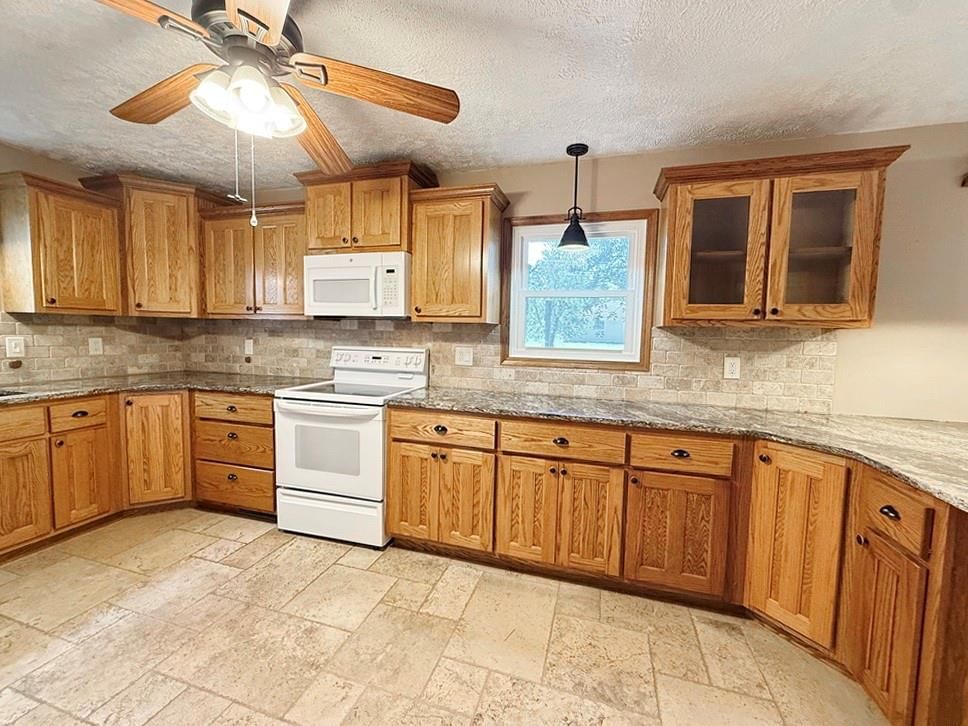 1608 Ely Drive — photo 16