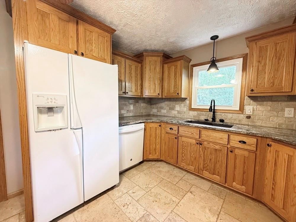 1608 Ely Drive — photo 23