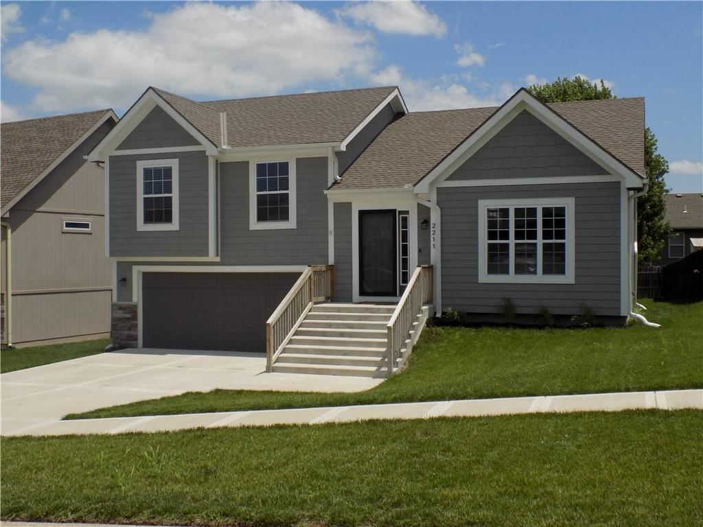 2211 Pike Street — photo 1